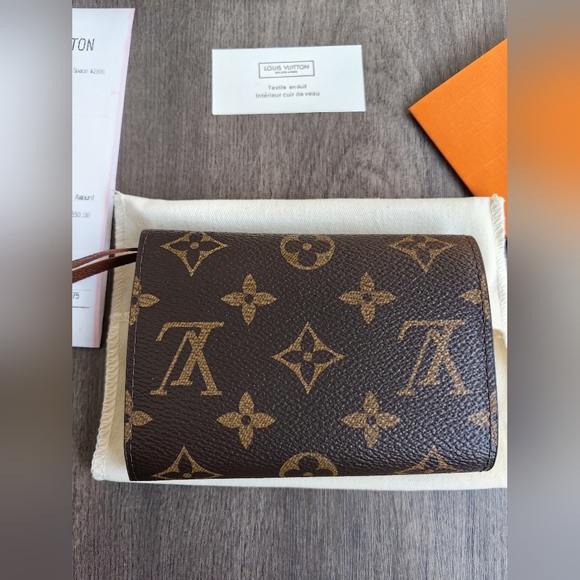 Louis Vuitton Victorine Wallet - Picture 2 of 9